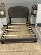 Gray Upholstered full Bed Frame with Tufted Headboard & Slatted Foundation
