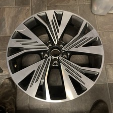 AUDI Q4 E-TRON 19 X 8J ET45 DIAMOND CUT ALLOY WHEEL P/N 89A601025AN X1 GENUINE
