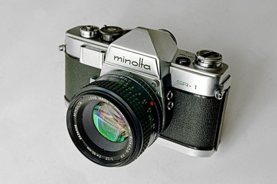 Klassiker 1959  -  Minolta  SR - 1    MC Rokkor  PF  1,7 / 50 mm  Objektiv.
