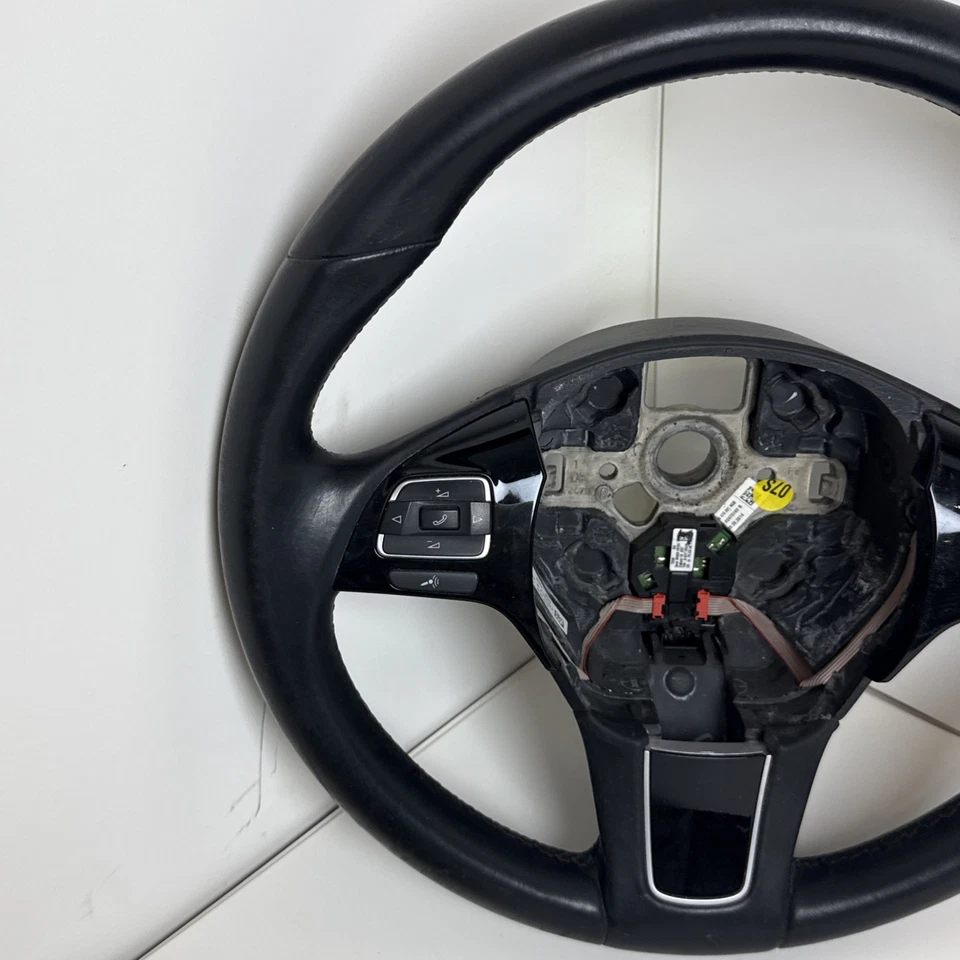 2014 VOLKSWAGEN TOUAREG STEERING WHEEL LEATHER OEM - Image 2 of 4