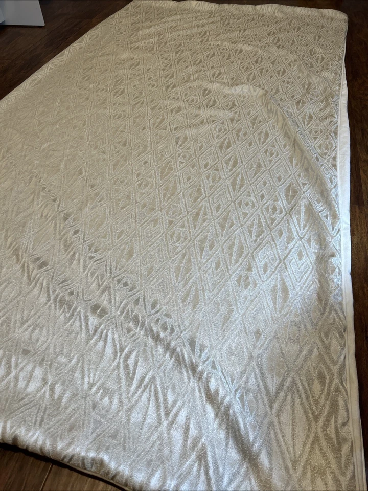 Queen Duvet Cover Metallic Abstract Modern Zip Beige Gold Shiny 86”x87” - Image 2 of 4