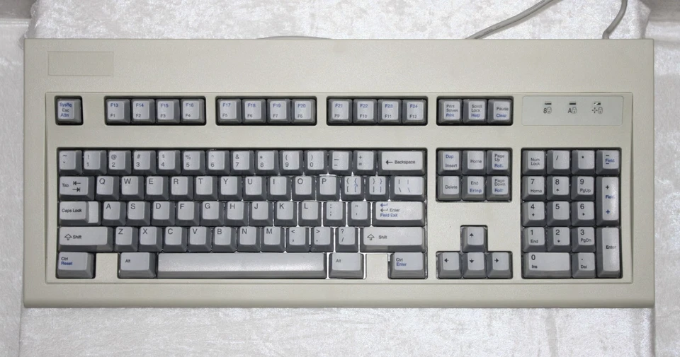 Model M Clicky computer keyboard PS/2 Tested & Working - Vintage/Retro Mainframe - Image 2 of 4