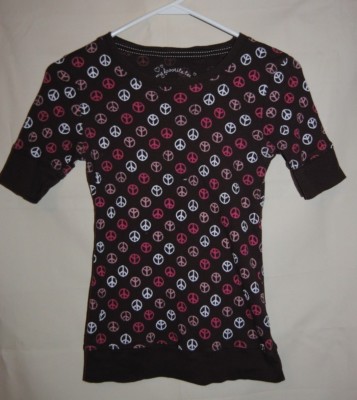 Girl's ENERGIE Brown Knit Top size L My Favorite tee Peace Signs