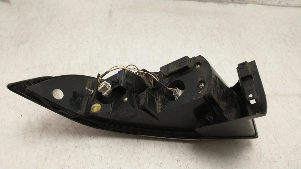 RANGE ROVER EVOQUE DRIVERS TAIL LIGHT LAMP RIGHT Estate 2014 LAND ROVER LR074796 - Image 4 of 4