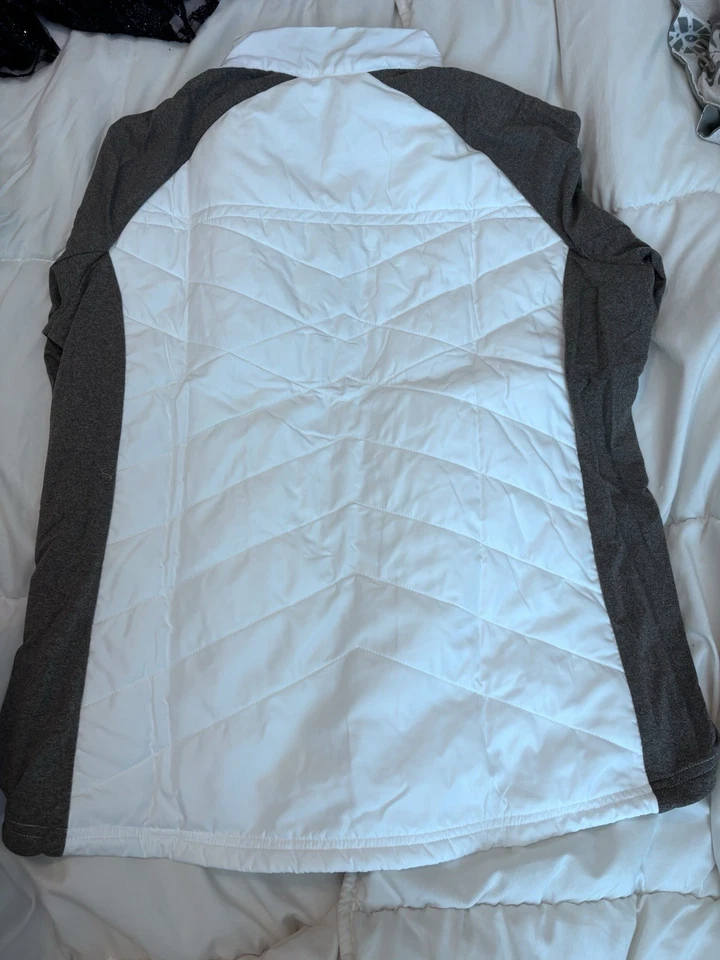 Kate Lord 轻质 Puffer 夹克 高尔夫 XL 全新带标签 性能 灰色/白色 — 第 2/2 张图片