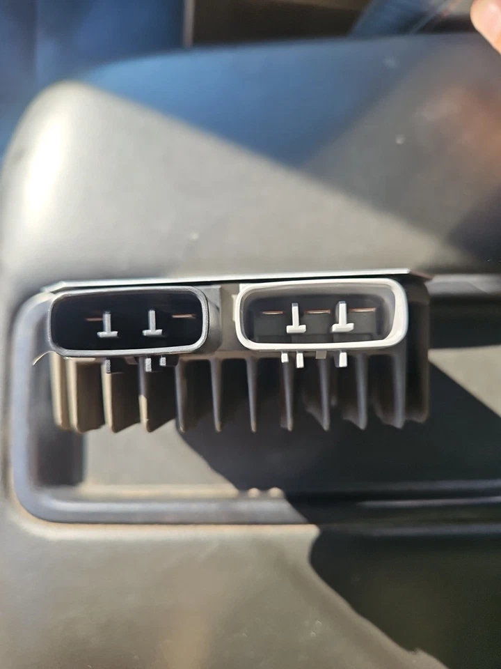 2018 polaris sportsman 570 voltage regulator Part # 4016868 - Image 2 of 3