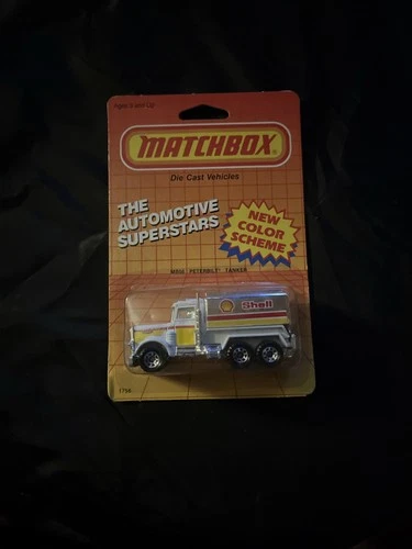Vintage 1993 Matchbox Peterbilt Tanker White Super Spin Car Wash MB 56 1:64