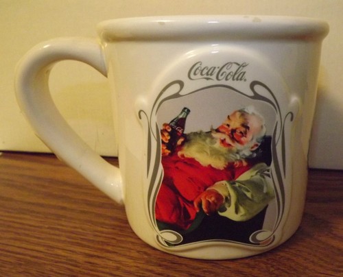 2006 Coca-Cola Collectible 75th Anniversary Santa Claus Houston Harvest Gift Mug - Picture 2 of 5