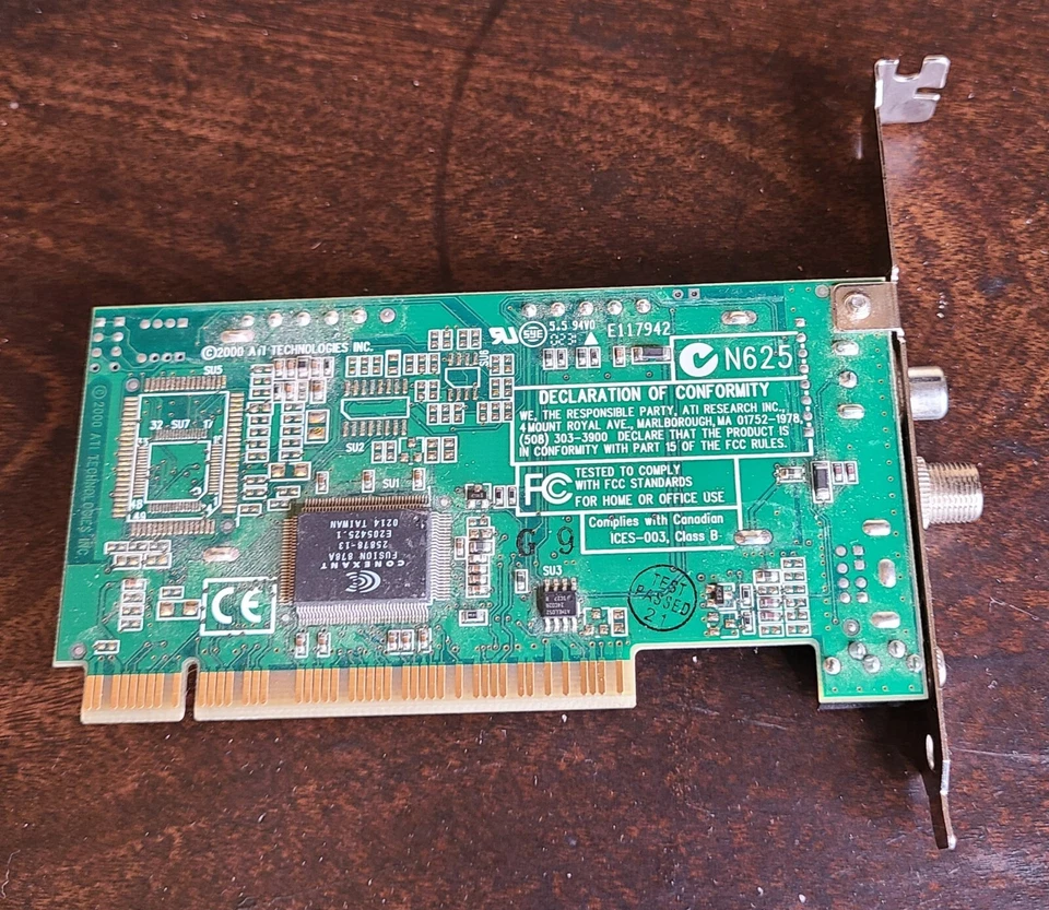 ATI TV Wonder VE PCI Analog TV Tuner Card w driver disc P/N: 1026830830 - Image 2 of 4