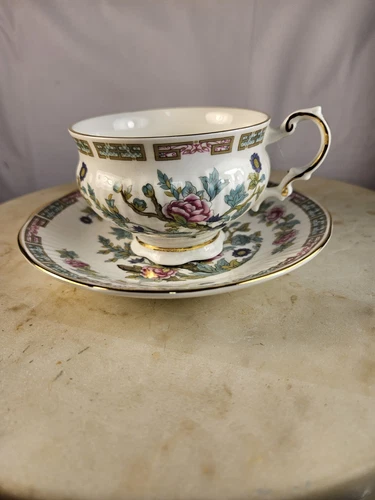 Elizabethan Fine Bone China Teacup Saucer Set Floral & Gold
