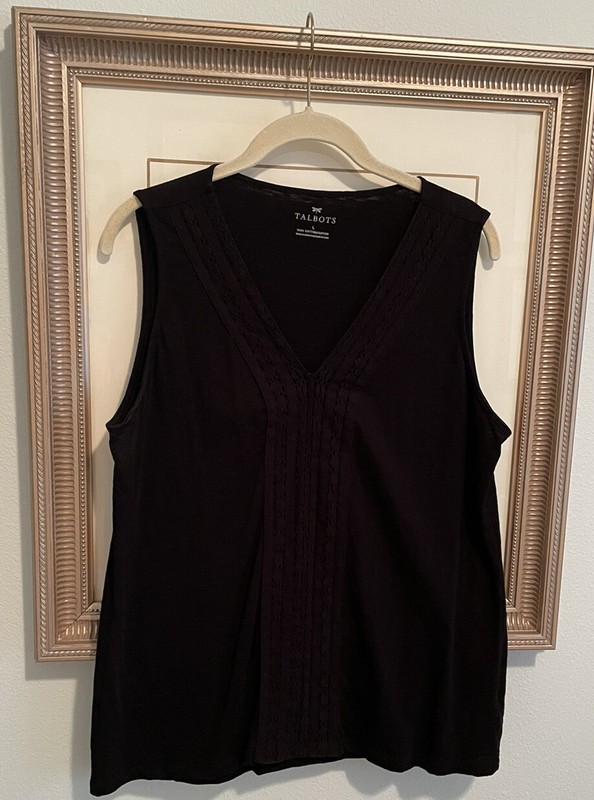TALBOTS Large V-Neck Black Tee Top Crocheted Front EUC