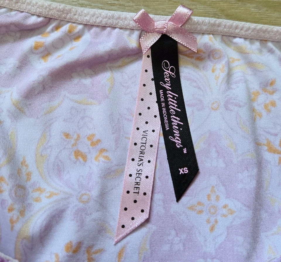 Bragas vintage Victoria's Secret Sexy Little Things sedosas suaves lazos de encaje XS Foto 3 de 3