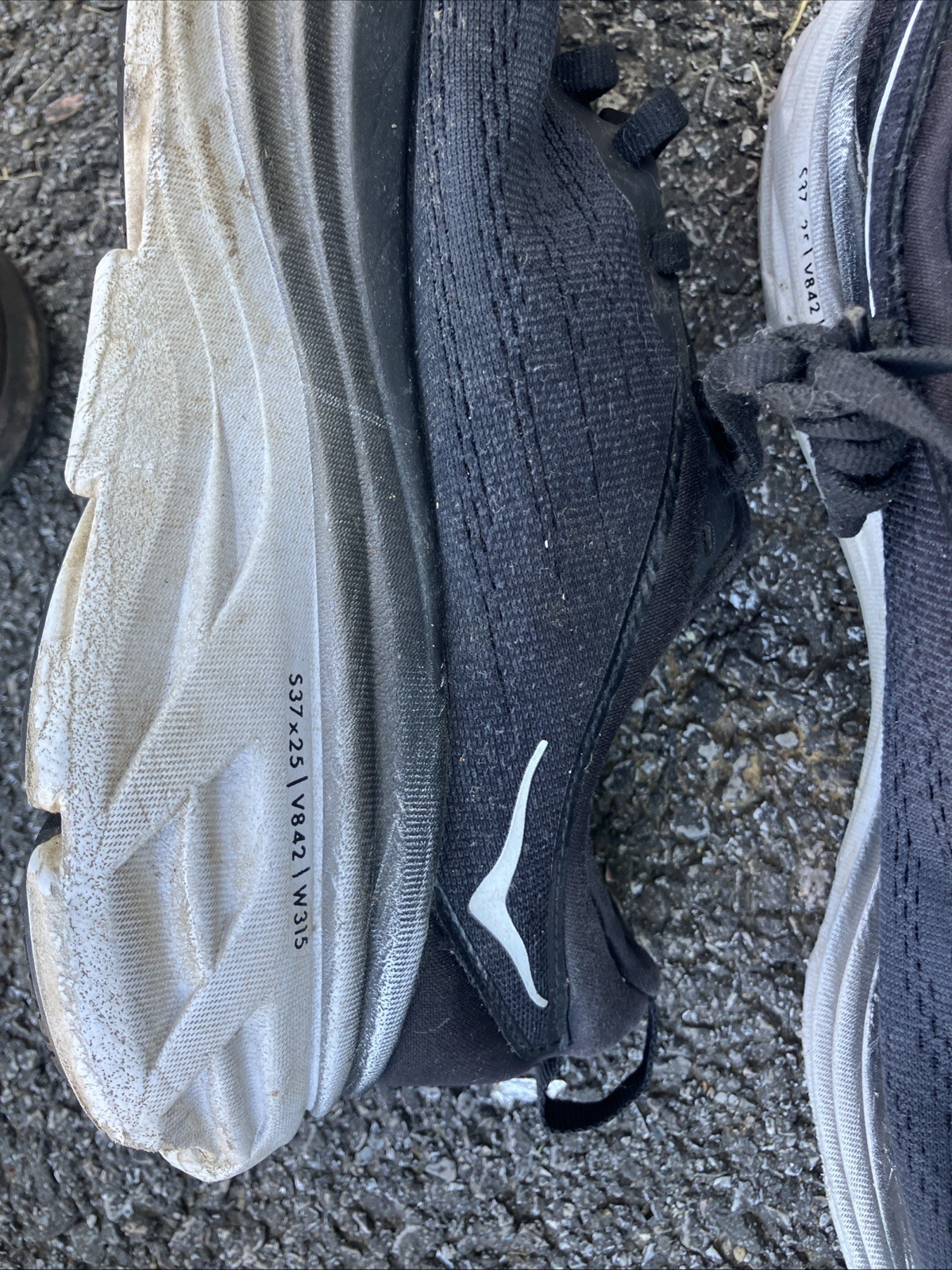 SAOLA Scarpe da passeggio corsa Hoka One One Bondi 8 uomo 9 5 nere usate