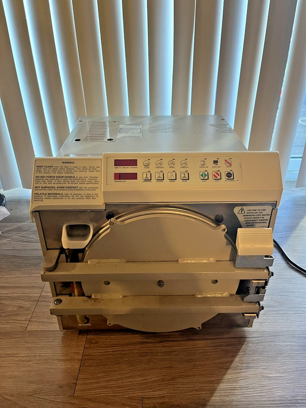Midmark Ritter M11 Ultraclave Automatic Sterilizer Autoclave Dental