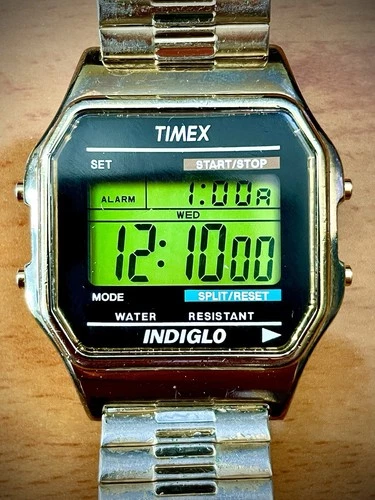 Vintage Timex Digital Indiglo T78677 Goldtone Mens Watch – New Battery!