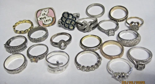 Vintage Sterling & Costume Jewelry Lot 20+ Mixed Rings w/ Gemstones #1