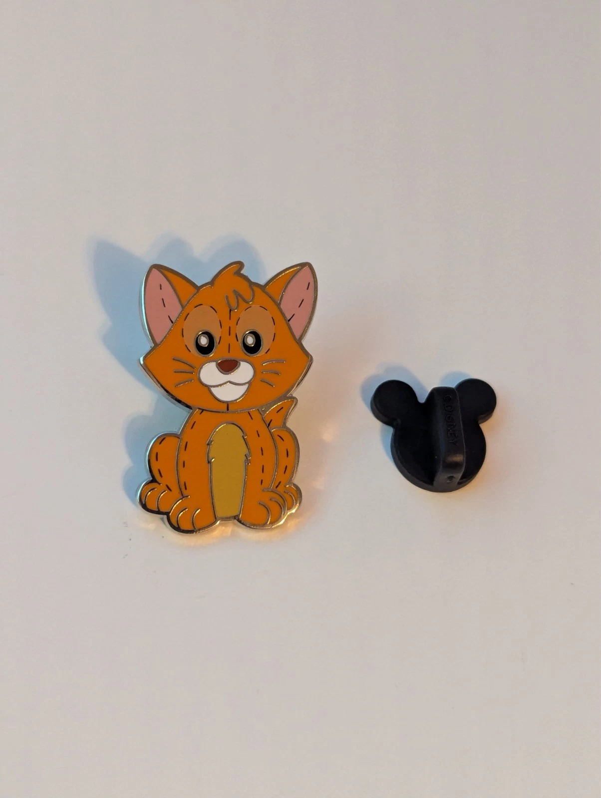 Disney Pin - Oliver the Orange Kitten - Pixie Plush - Oliver and Company
