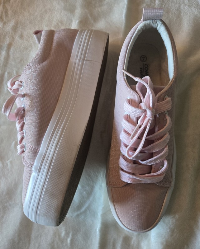 Pink Women’s Lace Up Casual Sneakers , 7M
