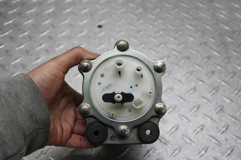 2012 HONDA SHADOW RS 750 VT750RS ТОПЛИВНЫЙ НАСОС 16700-HN8-A62 KEIHIN RUN VID - Изображение 2 из 4