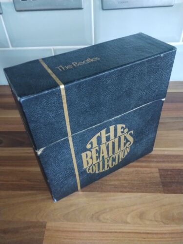 The Beatles Singles Collection 1962-1970 24 7" records