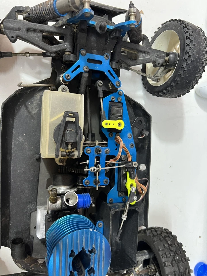 Ofna Ultra Lx Needs Tlc de colección Foto 2 de 4