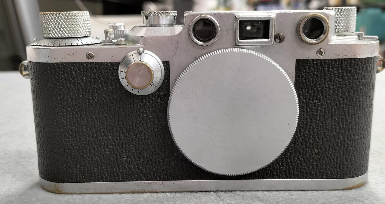 Leica III C Vintage 35mm Film Camera for Classic Photography Enthusiasts