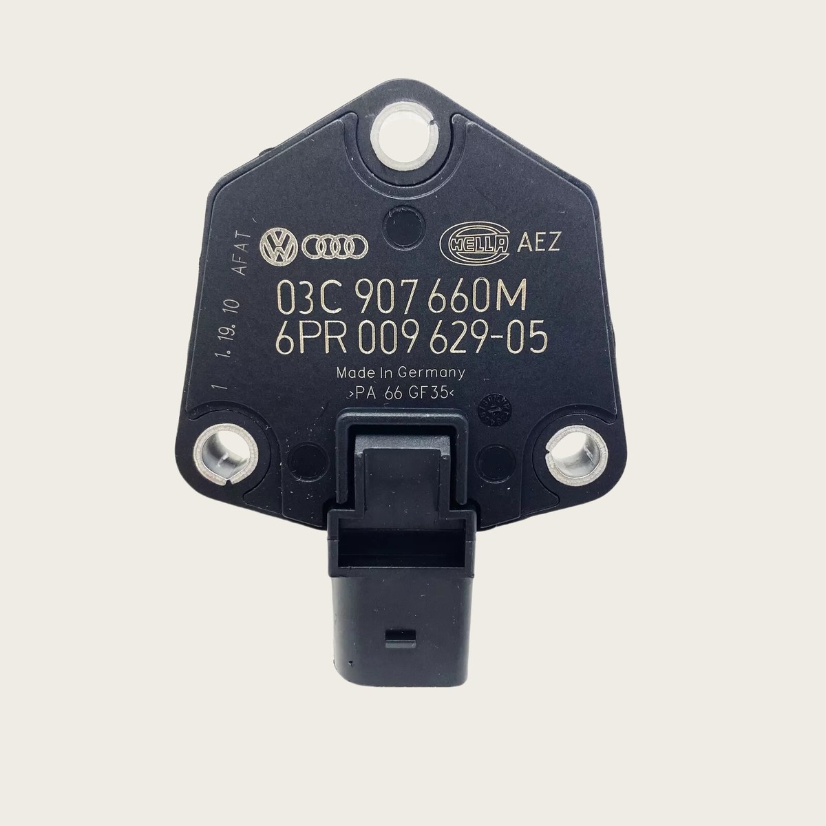 OEM Engine Oil Level Sensor 03C907660H For Audi A4 A3 Q5 A5 Q7