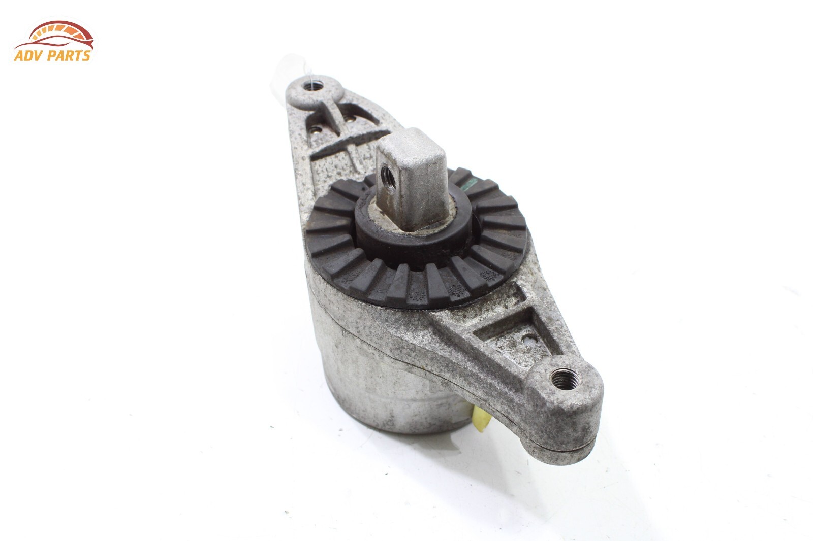Maserati Ghibli 2014-2016 Left Mounting bracket