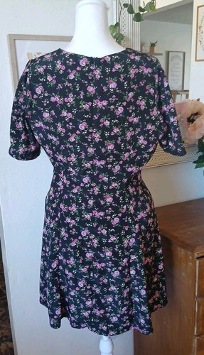 Large FOREVER 21 Black & Pink Floral Puffed Sleeve Summer Mini Dress - Picture 4 of 4