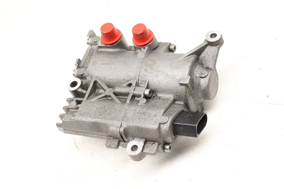 2011-2014 MERCEDES-BENZ CL63 AMG - Transmission OIL PUMP 2212700197 - Image 3 of 4