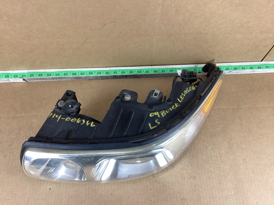 Оригинальный левосторонний задний фонарь для Buick Lesabre 2001-2005 годов выпуска - Изображение 2 из 4