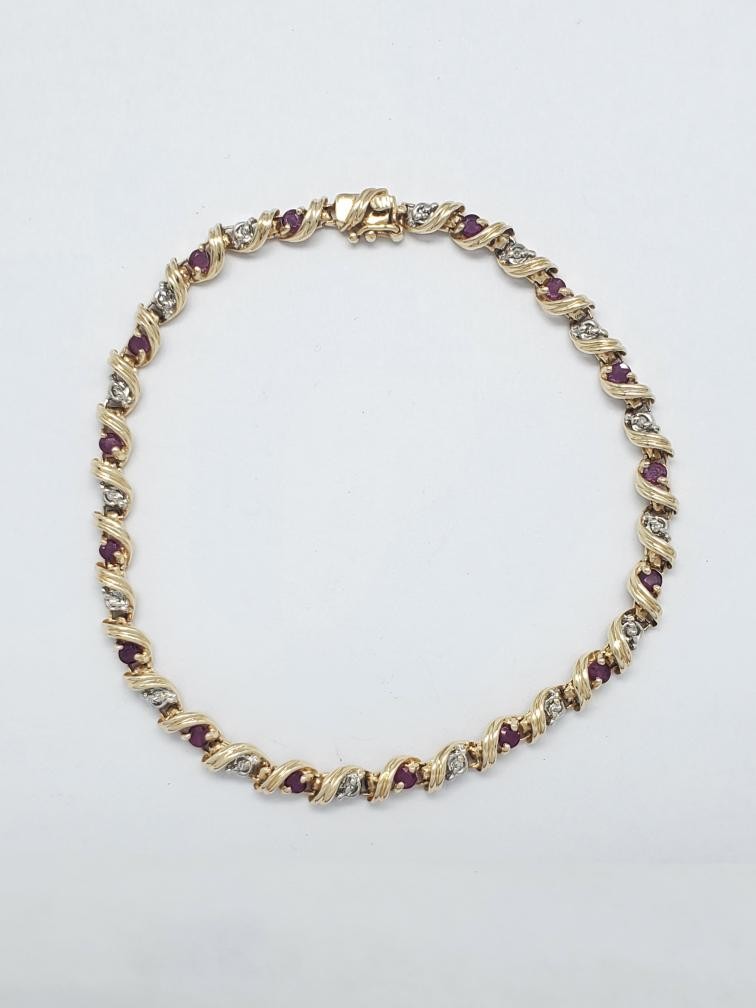 10K Solid Yellow Gold Round Cut Ruby Diamond Acce… - image 1