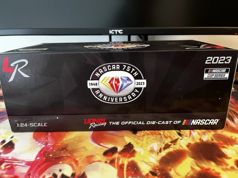 Austin Dillon #3 Dow Salute to Veterans 2023 Camaro ZLI 1:24 scale CX32323DWVAD - Image 3 of 4