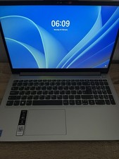Lenovo IdeaPad 1i 15.6 “ FHD Laptop - 4 GB - HD Camera - Cloud Grey 