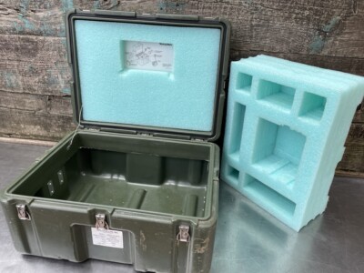 米軍放出品　HARDIGG STORM CASE キャリーケース　ODグリーン 25x19x15
