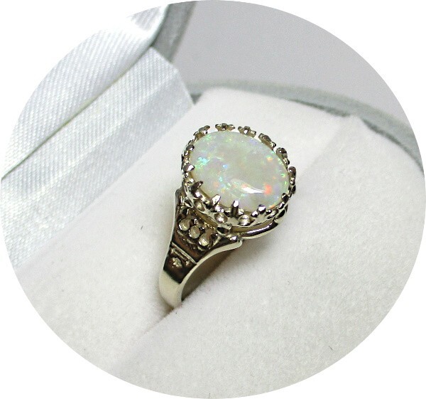 Nice - Australian OPAL Ring  - 14k Solid White Go… - image 1