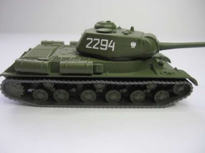 Russian IS-2 (1943) Heavy Tank Stalin Z+Z Modell 87118 New 1/87 Scale Kit