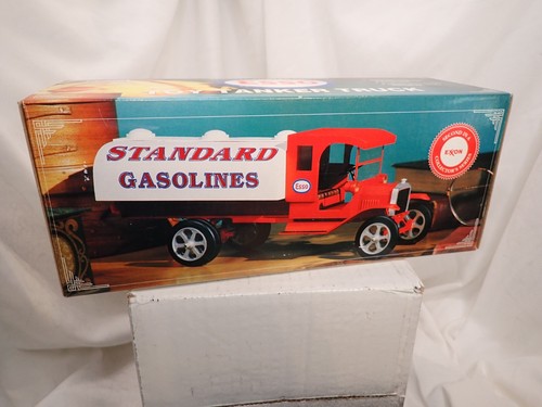 VTG 1994 Exxon Esso Standard Gasolines 1931 Toy Tanker Truck Limited Edition NIB - Picture 2 of 5