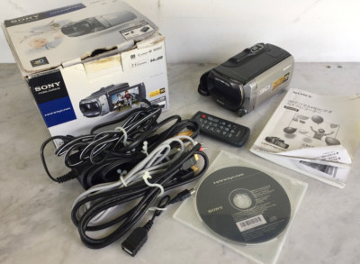 SONY Full HD 2D & 3D Handicam Camcorder. 64GB HDR-TD10 Japanese Only