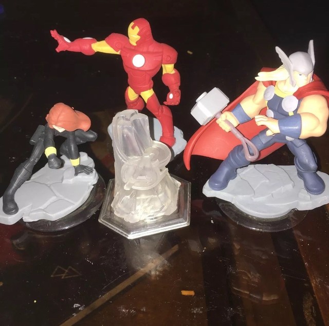 Disney Infinity 2.0 Marvel Avengers 3 Characters Bundle With Crystal