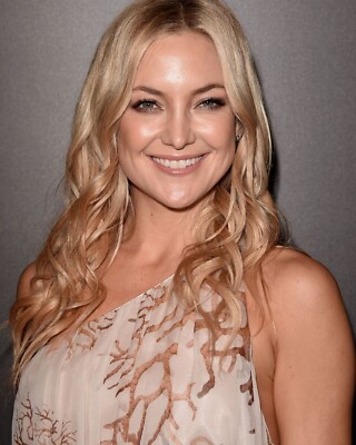 SEXY KATE HUDSON 8x10 PHOTO *