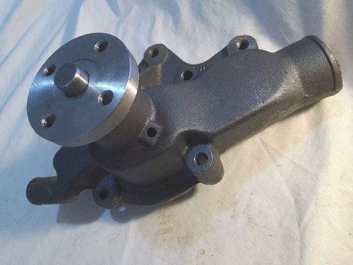 JEEP/AMC/1975/79 232 3.8L/258 4.2 L 6CYLs CJ5,CJ7,J10,J20,CHERO,HORNET WATERPUMP - Picture 3 of 18