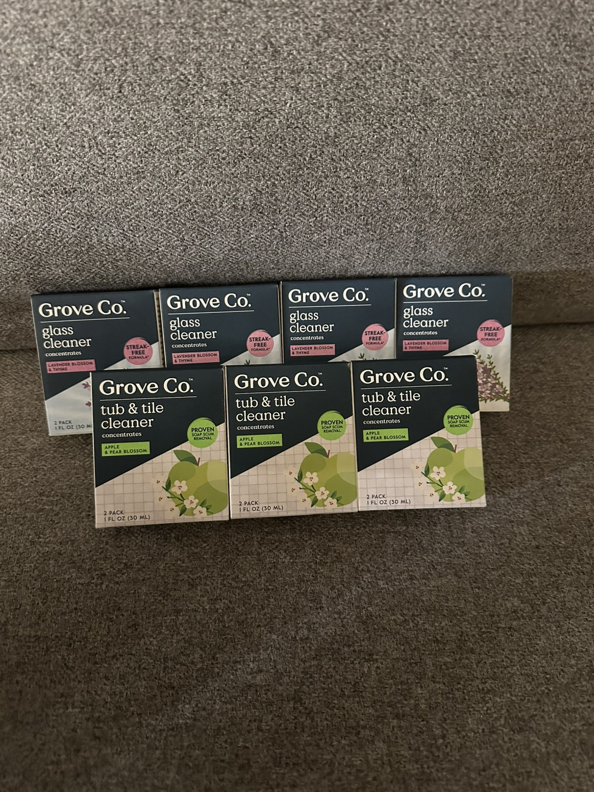 Grove Co Glass Cleaner (4) & Tub Tile Cleaner (3) Apple Pear / Lavender 7 Packs