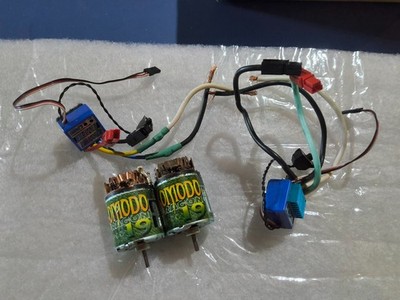 Vintage TWO (2) LRP Quantum Reverse Brushed ESC with Komoda Dragon 19T Motor Com