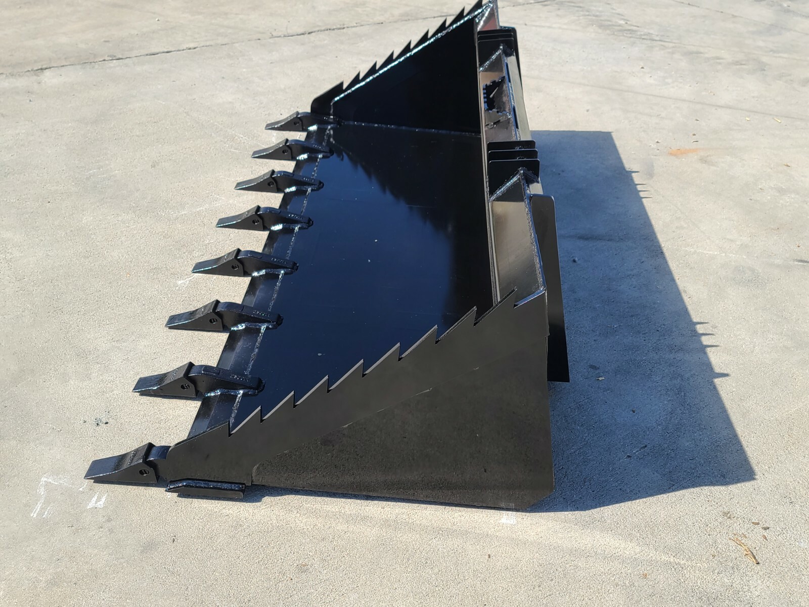 NEW 72"HEAVY DUTY SKID STEER DIRT BUCKET WITH TEETH/BOBCAT/TRACTOR eBay