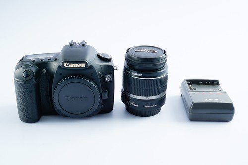EX+5 Canon EOS 30D Digital SLR w/ EF-S 18-80mm F/3.5-5.6 IS, 256MB CF Card JAPAN - Picture 3 of 24