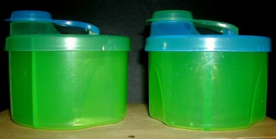 Set of 2 MUNCHKIN Snack/Formula Containers Sturdy Plastic W/Lids 3 Sections EUC