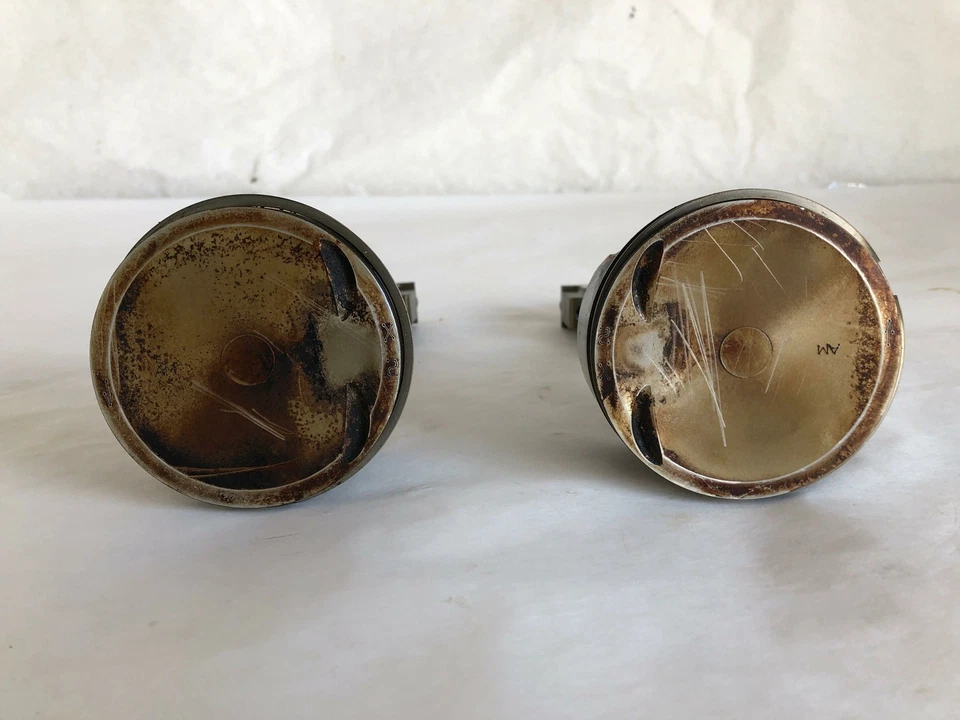 Mazda 3 2010 dos pistones con conjunto de biela 2 piezas usado Foto 2 de 4