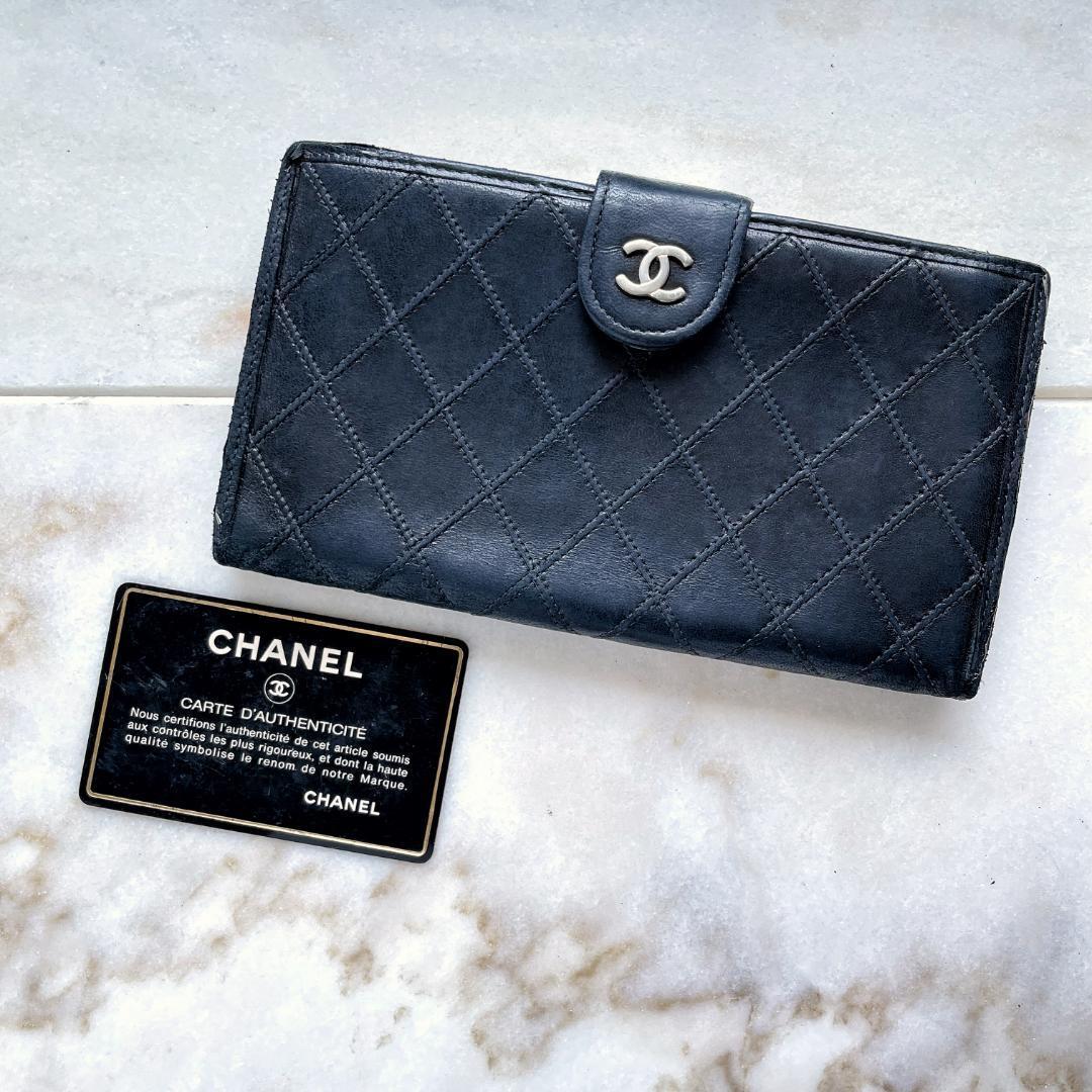CHANEL Vintage Bicolore Wallet ʚ₍ᐢ. .ᐢ₎ɞ CHANEL CC Logo Bicolore Mini Pouch Wallet Coin Case Leather Red