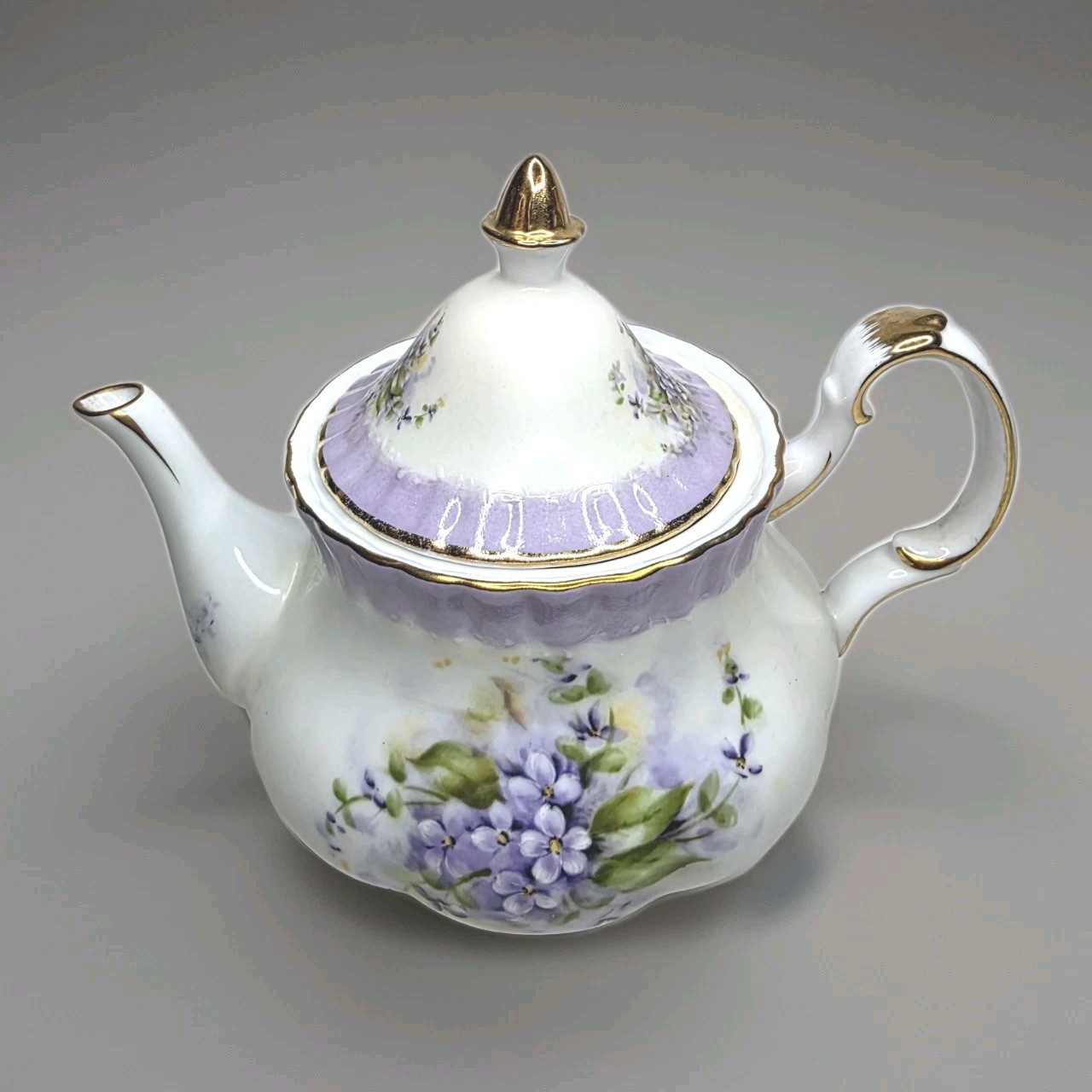 Pot Hand Painted Violets Lavender Floral Pattern Gold Trim